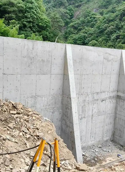 驻马店确山县重力式挡土墙